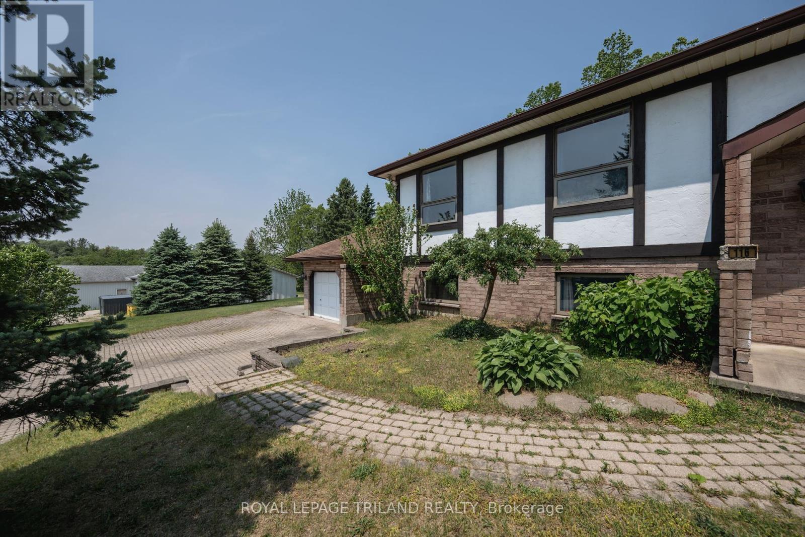 116 Charles Street W, Ingersoll, Ontario  N5C 2L8 - Photo 4 - X12207409