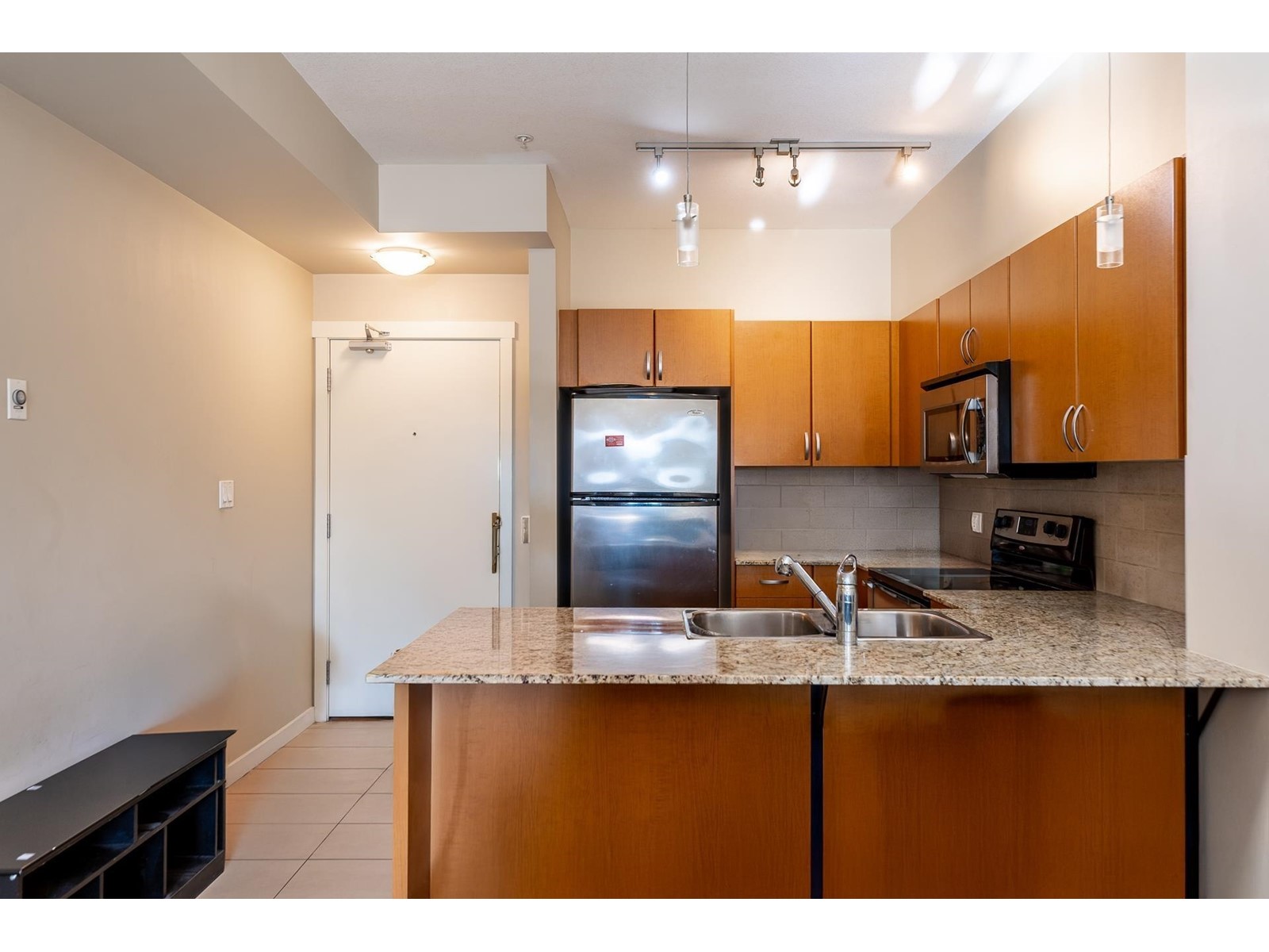 323 13789 107a Avenue, Surrey, British Columbia  V3T 0B8 - Photo 8 - R3012613