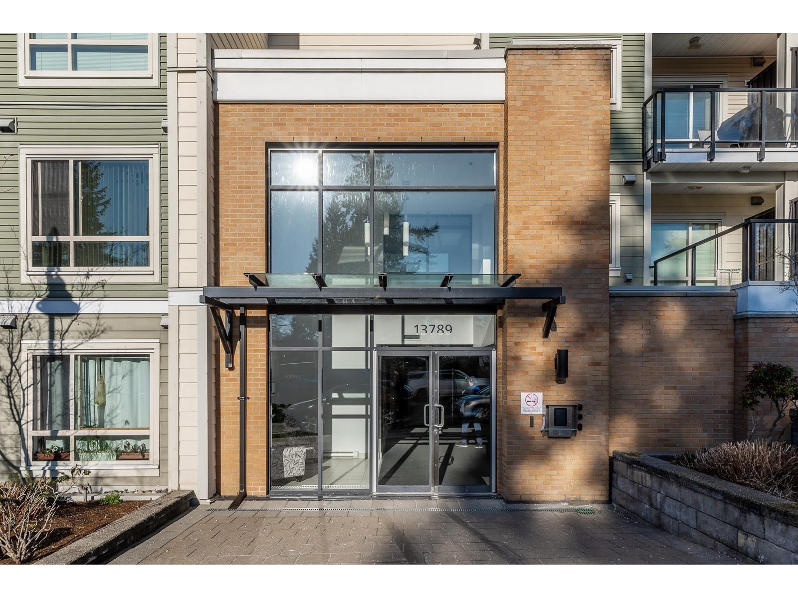 323 13789 107a Avenue, Surrey, British Columbia  V3T 0B8 - Photo 3 - R3012613