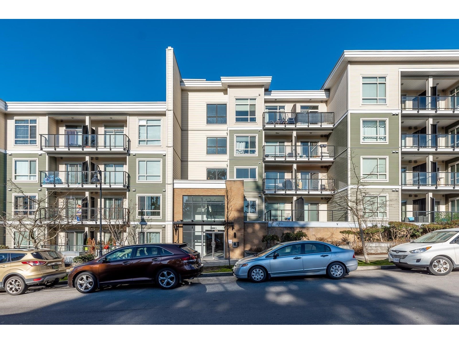 323 13789 107a Avenue, Surrey, British Columbia  V3T 0B8 - Photo 2 - R3012613