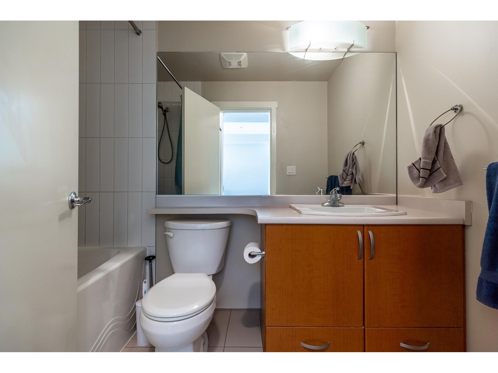 323 13789 107a Avenue, Surrey, British Columbia  V3T 0B8 - Photo 17 - R3012613