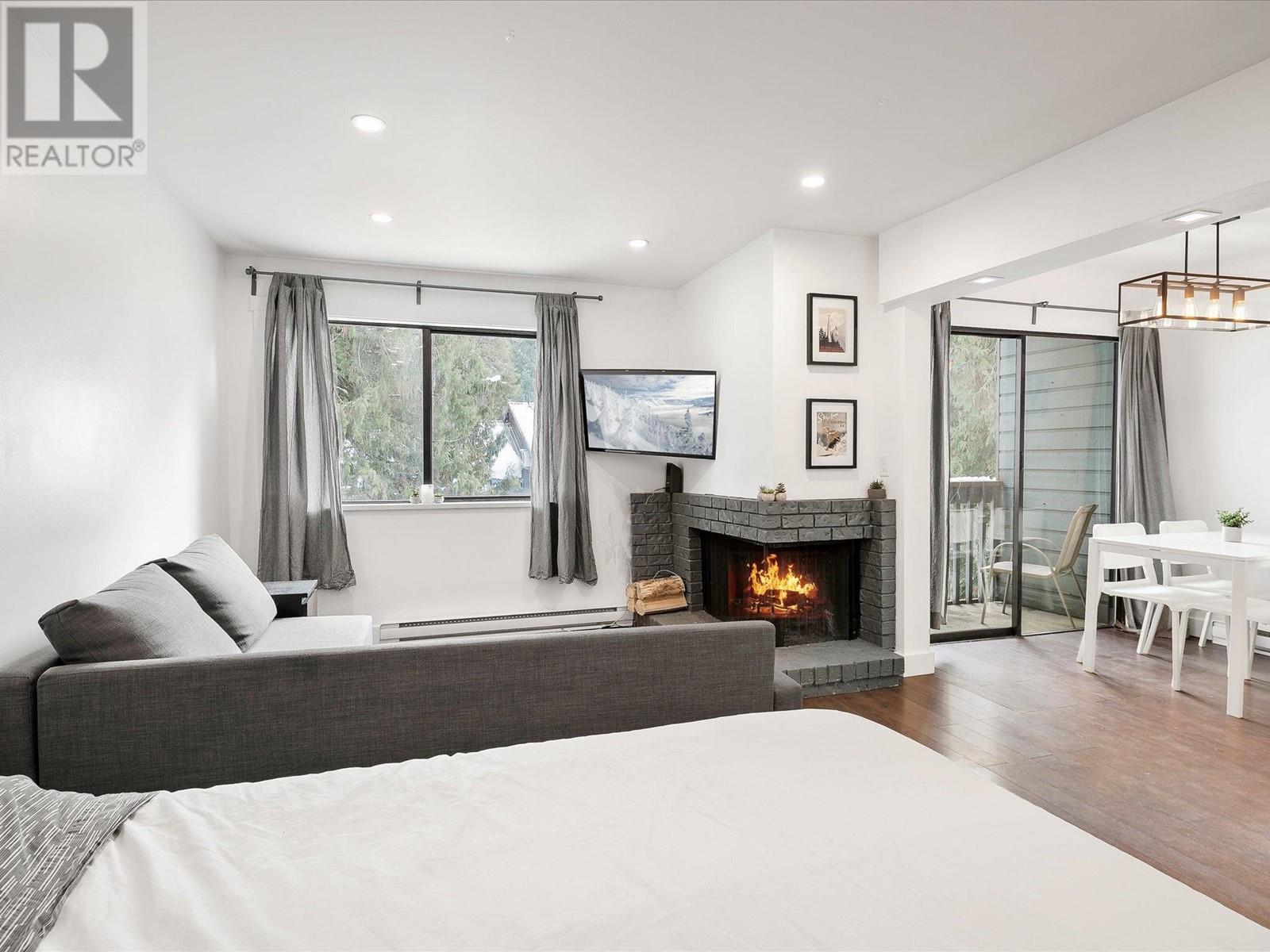 301 2129 Lake Placid Road, Whistler, British Columbia  V8E 0N4 - Photo 1 - R3012863