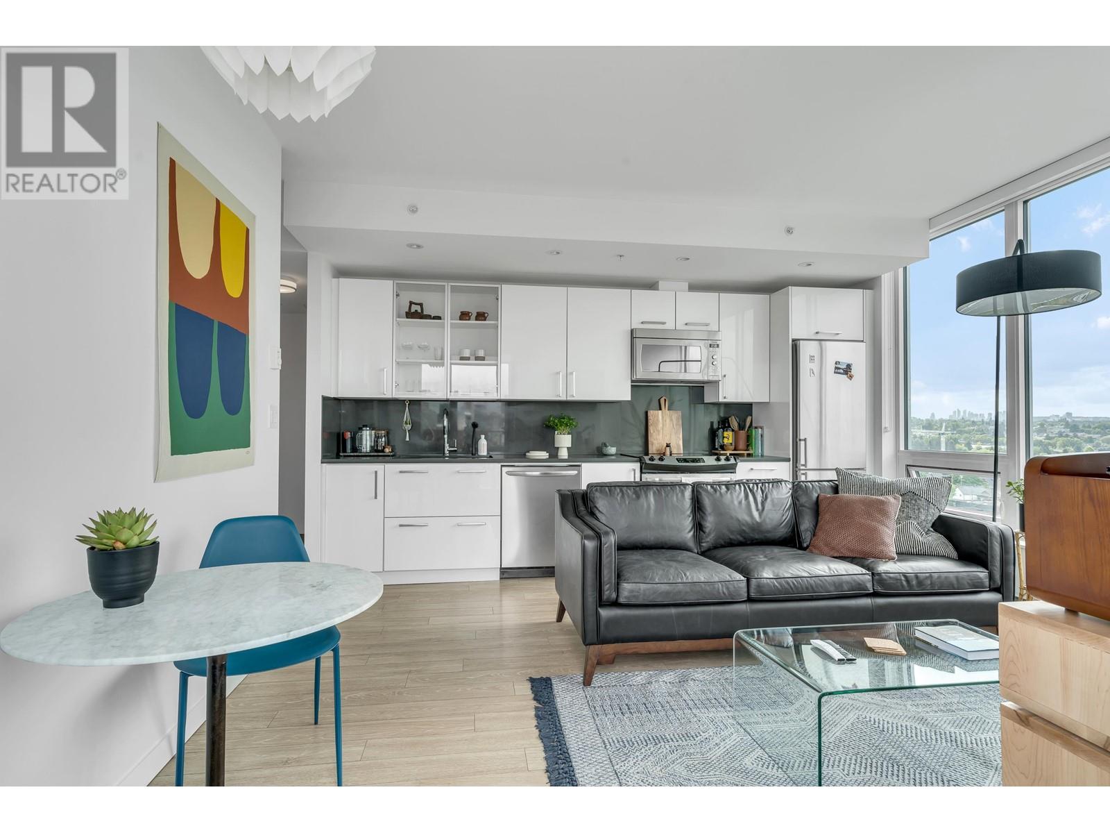Ph8 983 E Hastings Street, Vancouver, British Columbia  V6A 0G9 - Photo 2 - R3012866