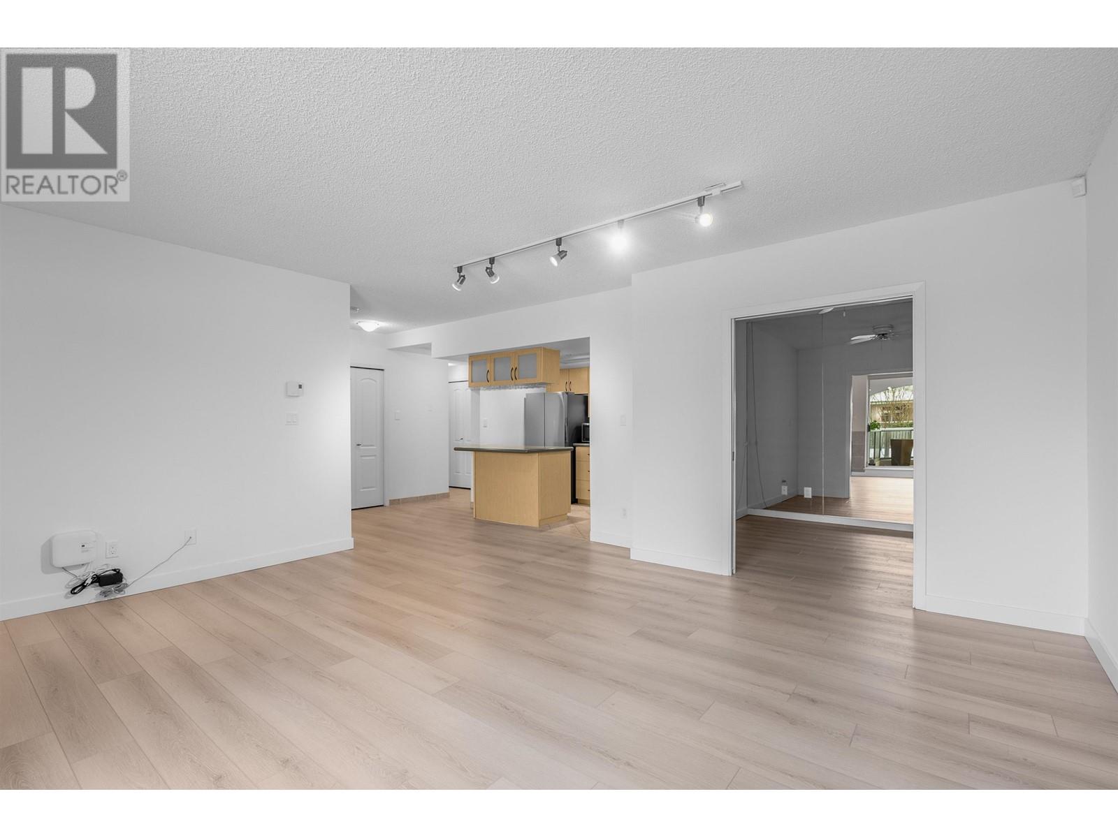 160 168 Chadwick Court, North Vancouver, British Columbia  V7M 3L4 - Photo 11 - R3012892