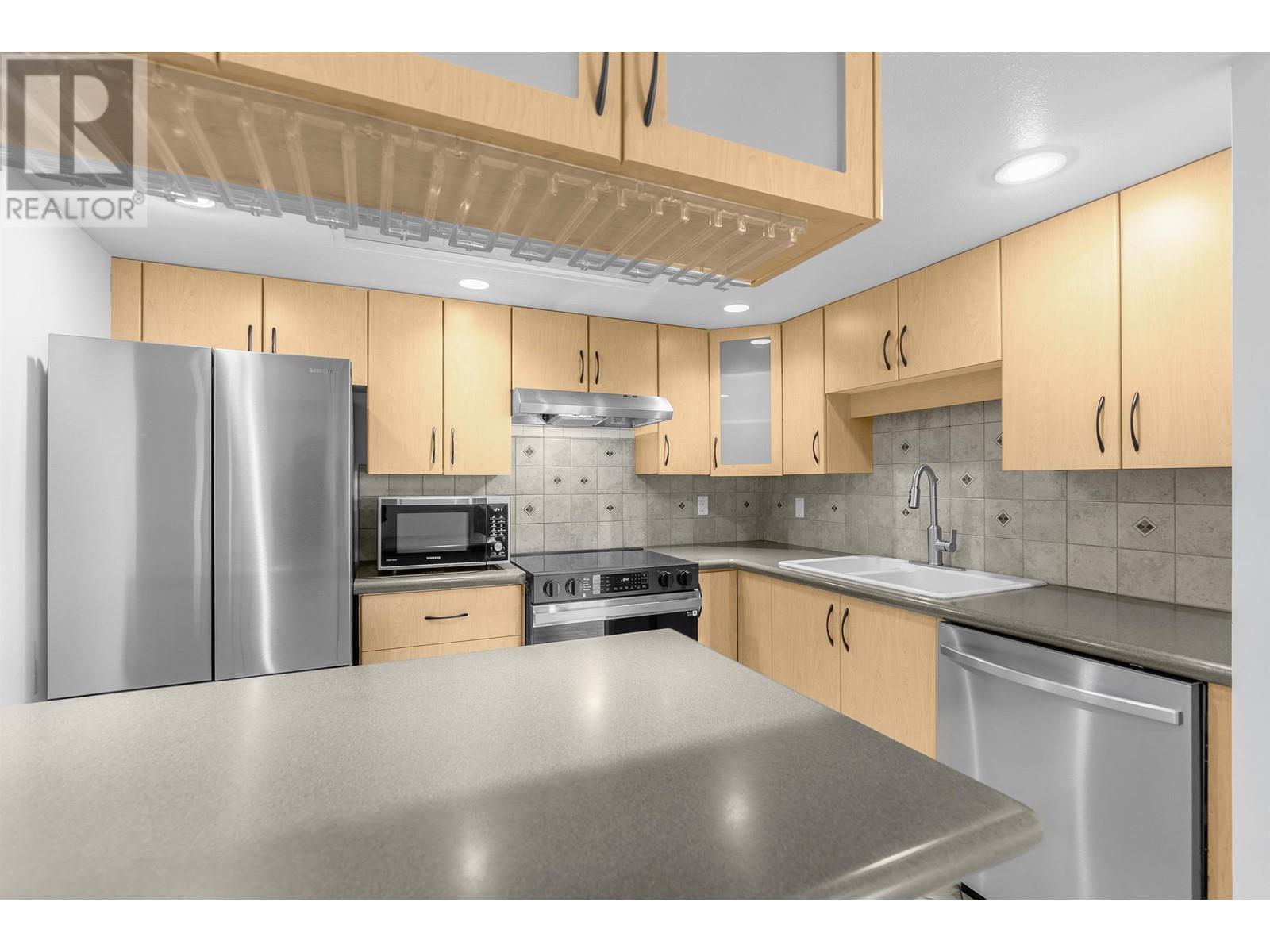160 168 Chadwick Court, North Vancouver, British Columbia  V7M 3L4 - Photo 13 - R3012892