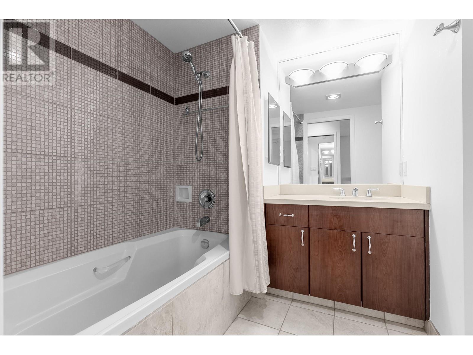 160 168 Chadwick Court, North Vancouver, British Columbia  V7M 3L4 - Photo 22 - R3012892