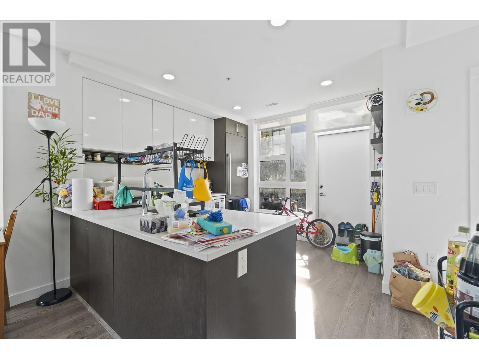 190 W 63rd Avenue, Vancouver, British Columbia  V5X 0G6 - Photo 5 - R3012940
