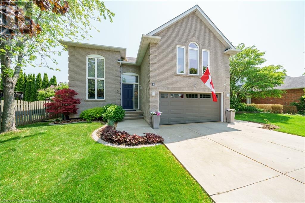 Property at 3 CLANSMAN Crescent image 1