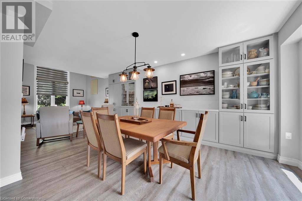 Property at 3 CLANSMAN Crescent image 3