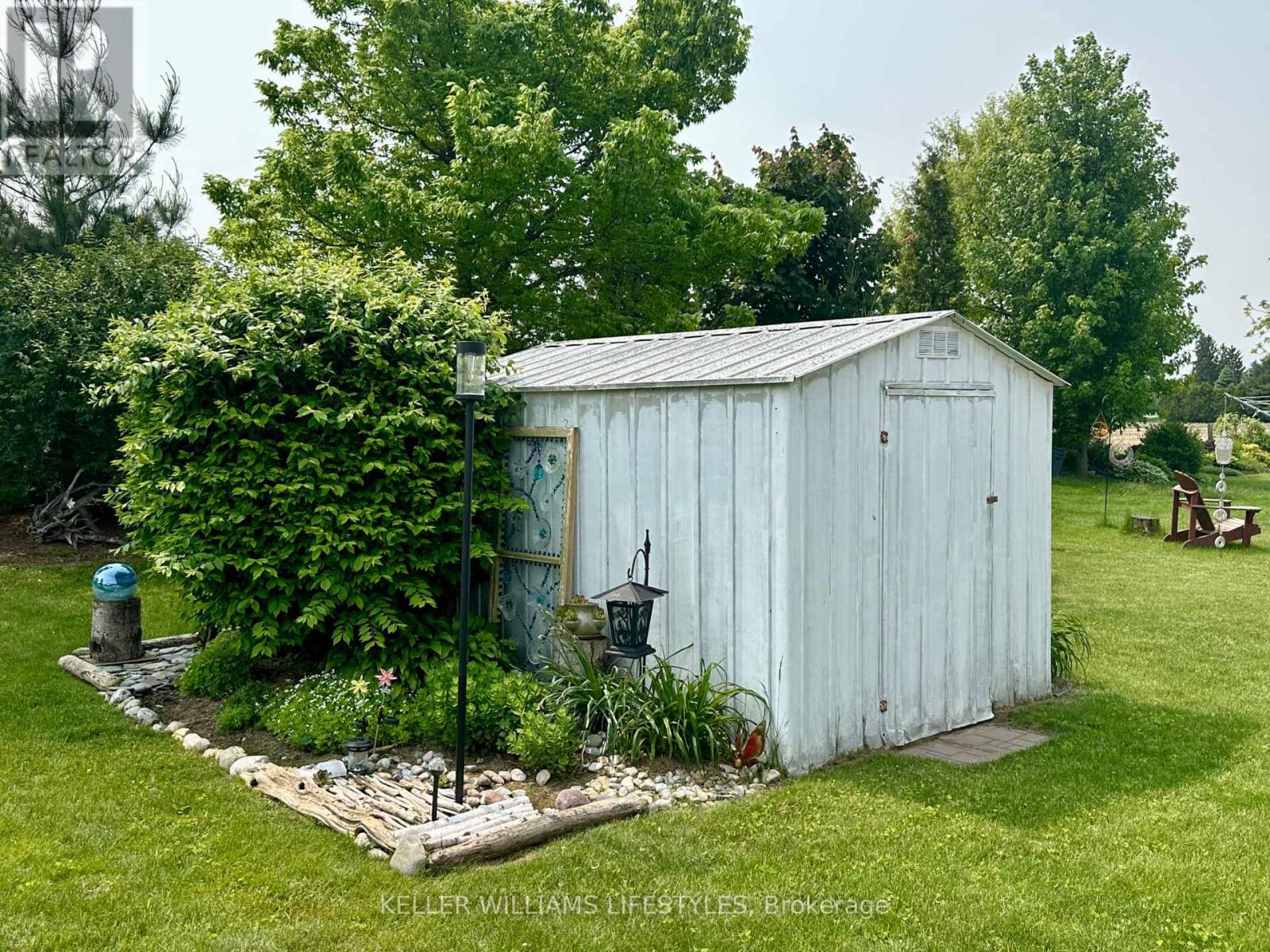 16 Velma Street, Strathroy-Caradoc, Ontario  N7G 3P4 - Photo 31 - X12200244