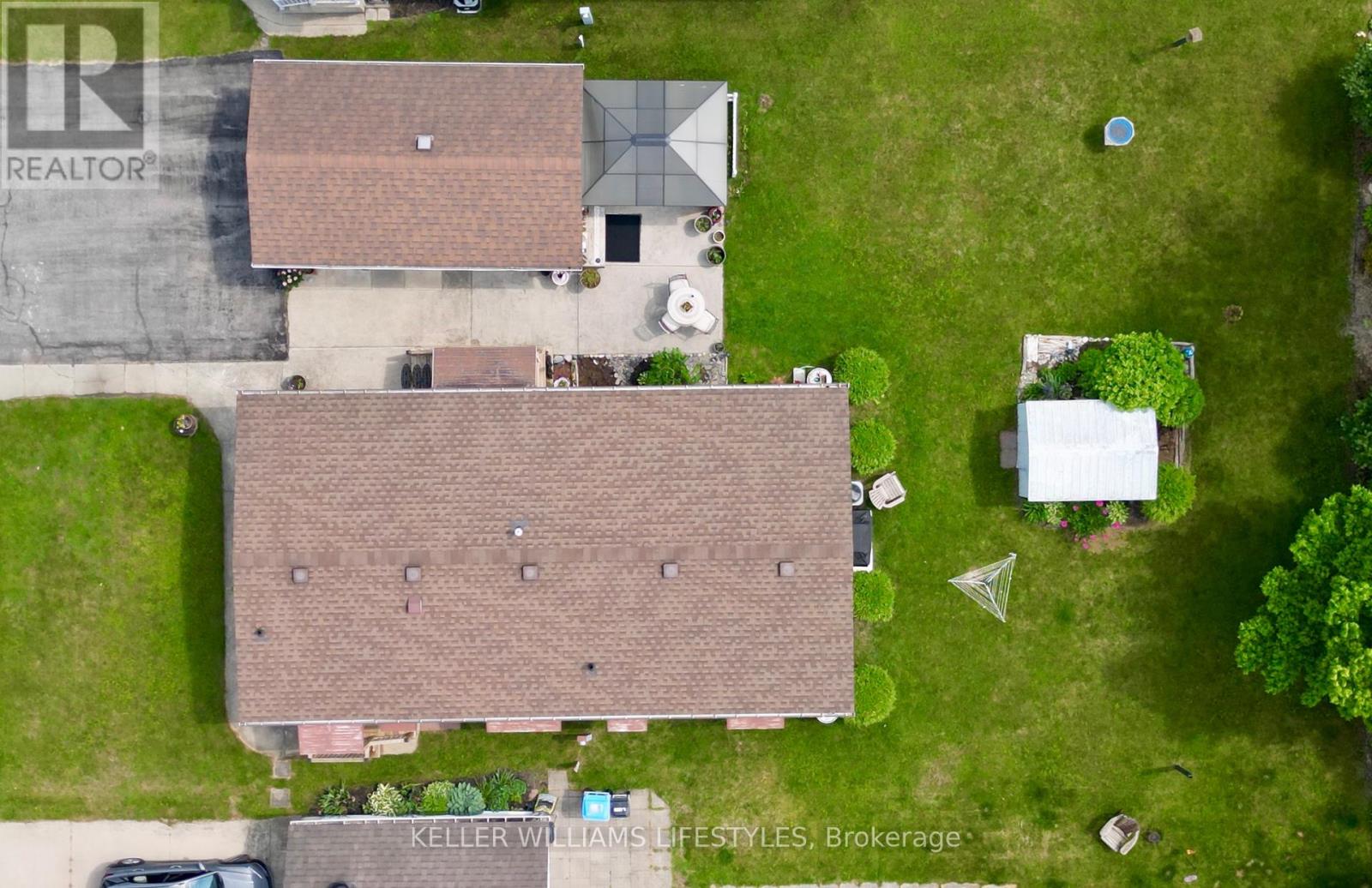 16 Velma Street, Strathroy-Caradoc, Ontario  N7G 3P4 - Photo 42 - X12200244