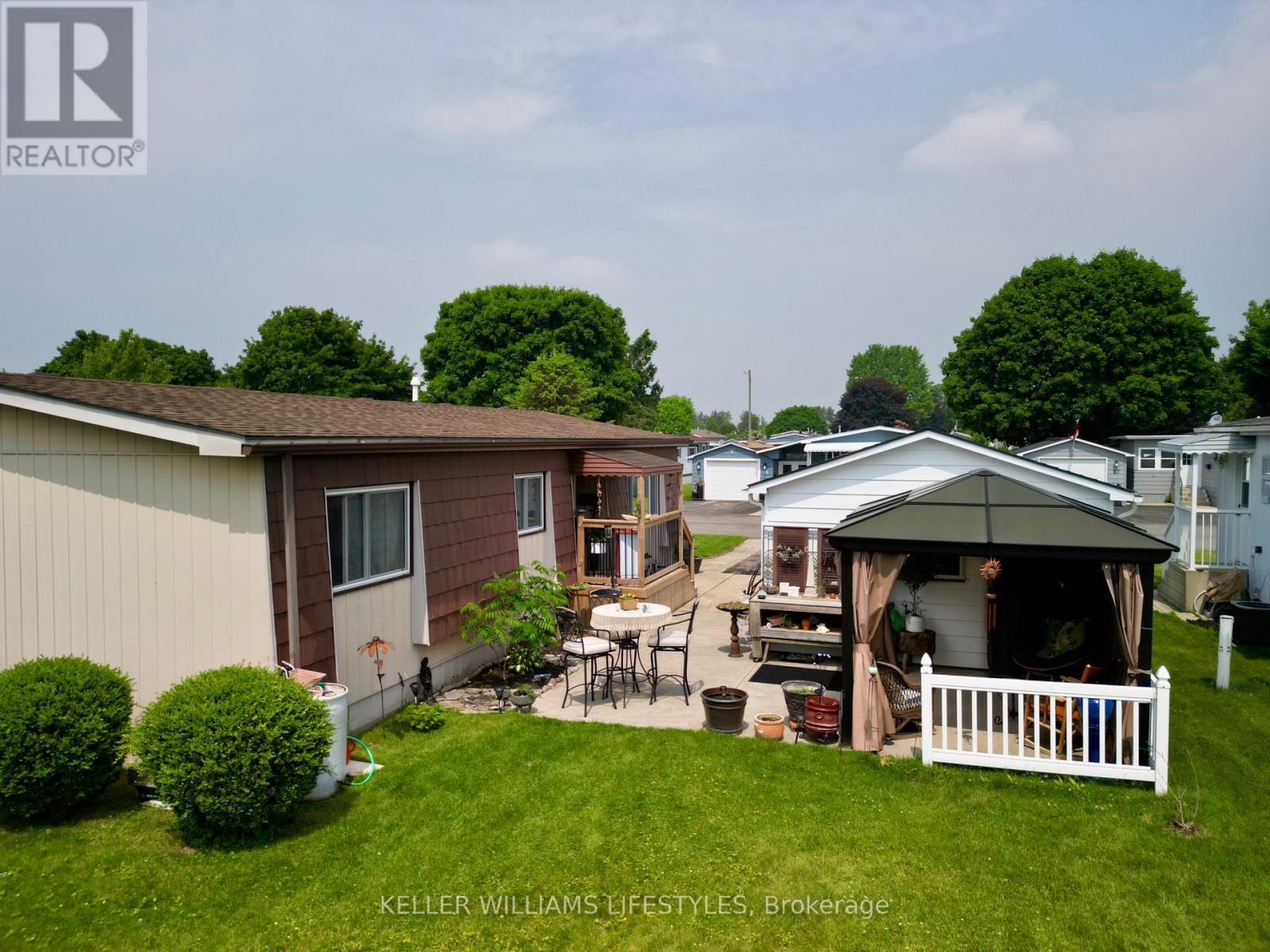 16 Velma Street, Strathroy-Caradoc, Ontario  N7G 3P4 - Photo 40 - X12200244