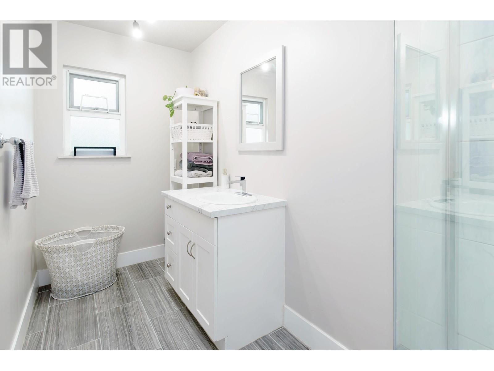 3980 Oxford Street, Port Coquitlam, British Columbia  V3B 4E9 - Photo 17 - R3012881