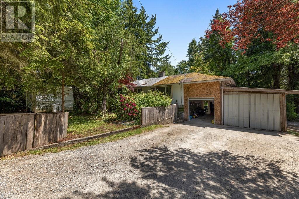 1009 Reed Road, Gibsons, British Columbia  V0N 1V7 - Photo 4 - R3012882