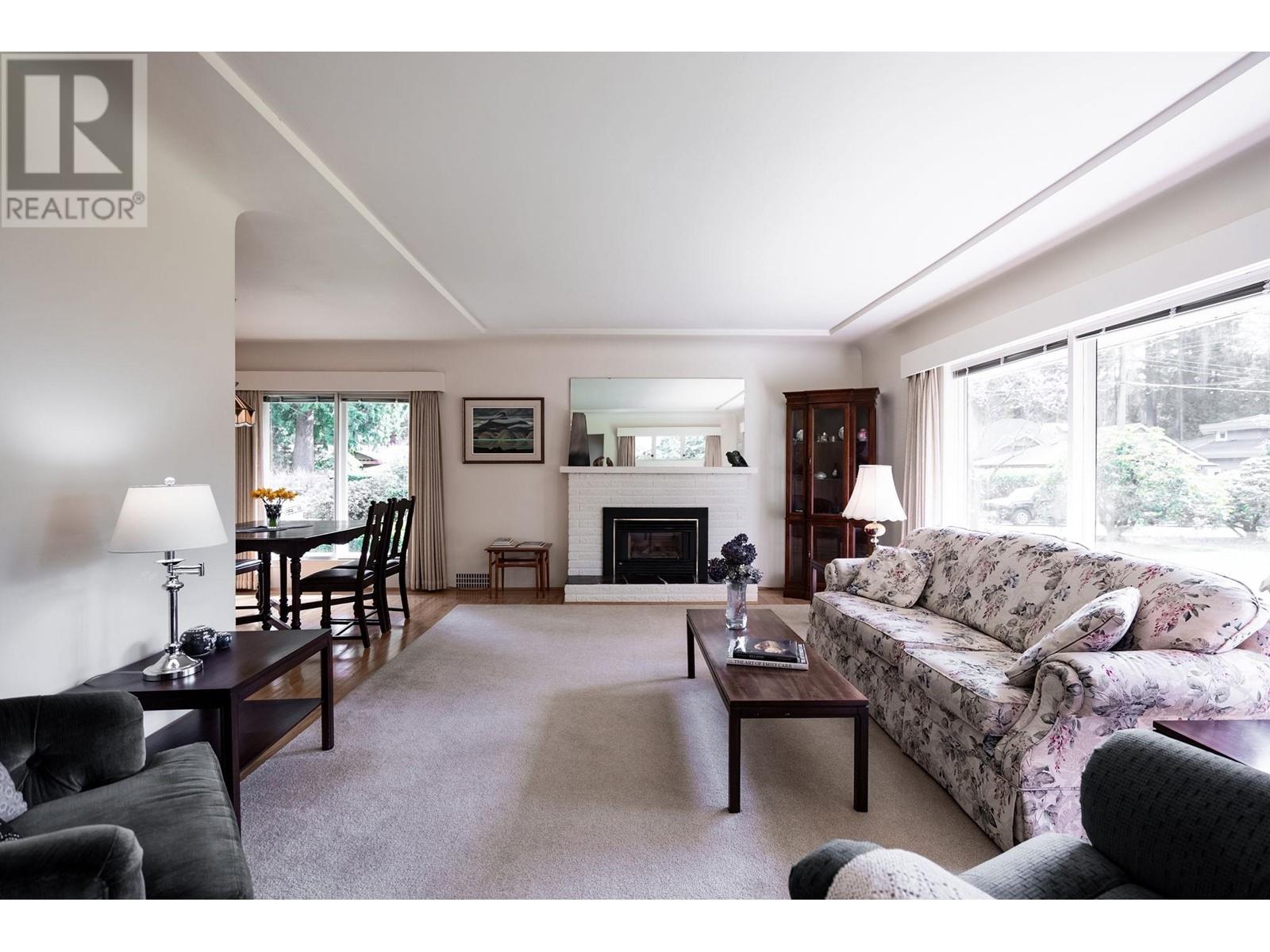4143 Virginia Crescent, North Vancouver, British Columbia  V7R 3Z7 - Photo 15 - R3012902
