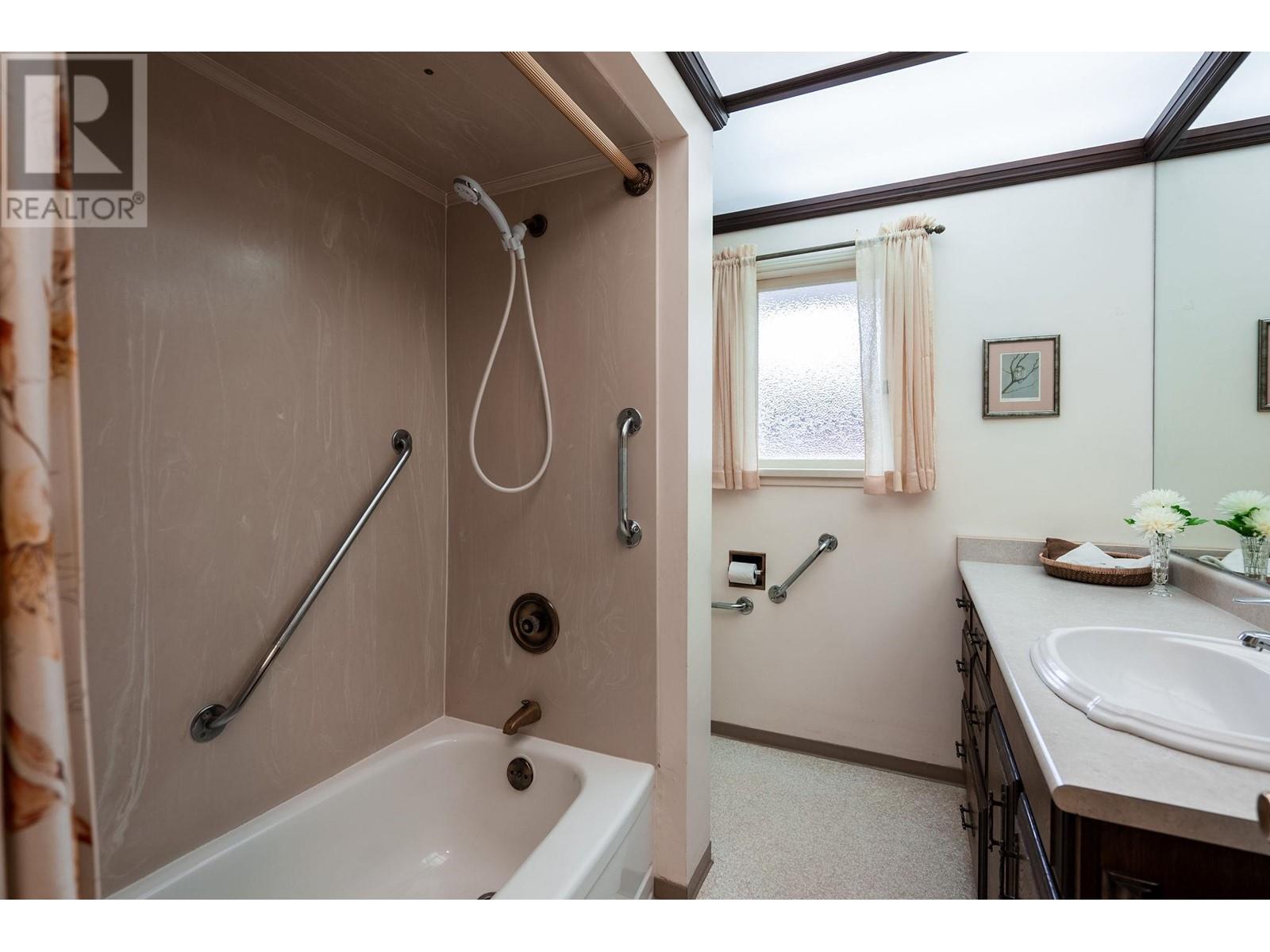 4143 Virginia Crescent, North Vancouver, British Columbia  V7R 3Z7 - Photo 24 - R3012902