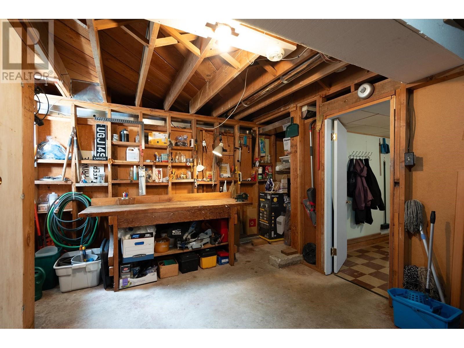 4143 Virginia Crescent, North Vancouver, British Columbia  V7R 3Z7 - Photo 30 - R3012902
