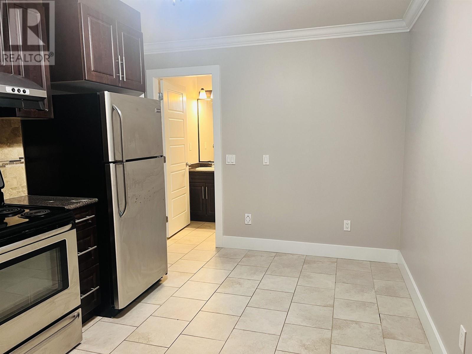 23xx Burquitlam Drive, Vancouver, British Columbia  V5P 2P3 - Photo 3 - R3012924