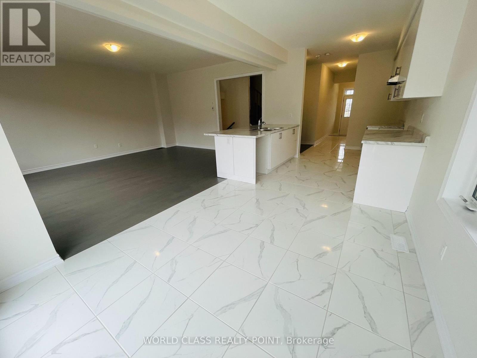 24 Rochester Drive, Barrie (Innis-Shore), Ontario  L9J 0W1 - Photo 8 - S12199476