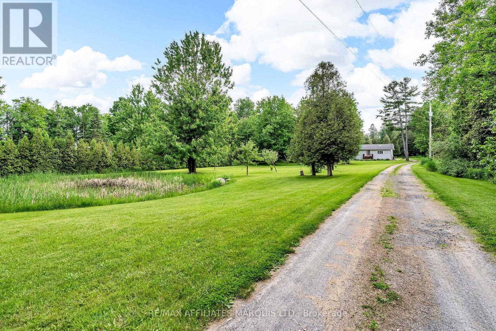 4692 O'keefe Road, South Stormont, Ontario  K0C 2A0 - Photo 1 - X12207470
