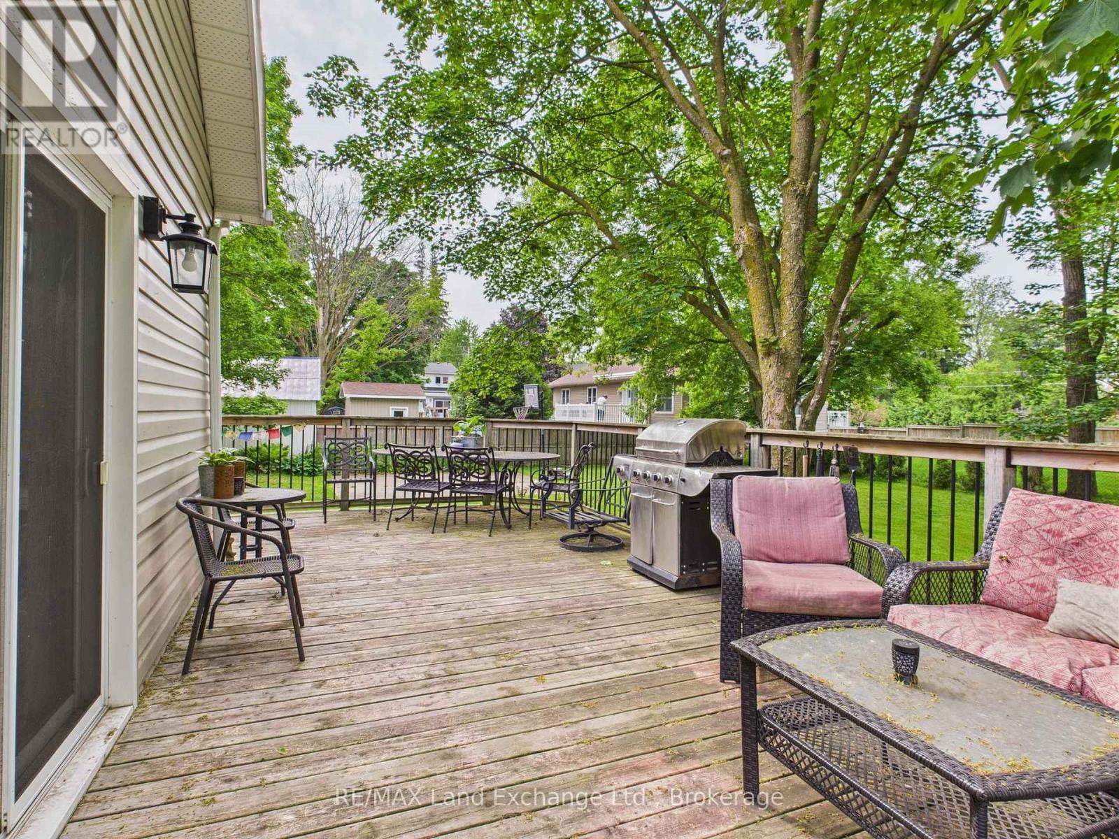 20 Queen Street, Huron-Kinloss, Ontario  N0G 2R0 - Photo 34 - X12207434