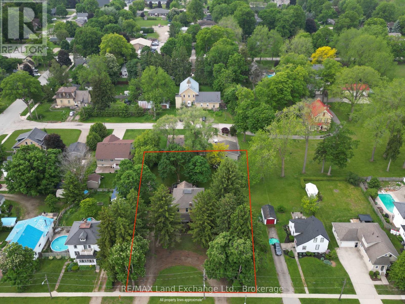 20 Queen Street, Huron-Kinloss, Ontario  N0G 2R0 - Photo 37 - X12207434