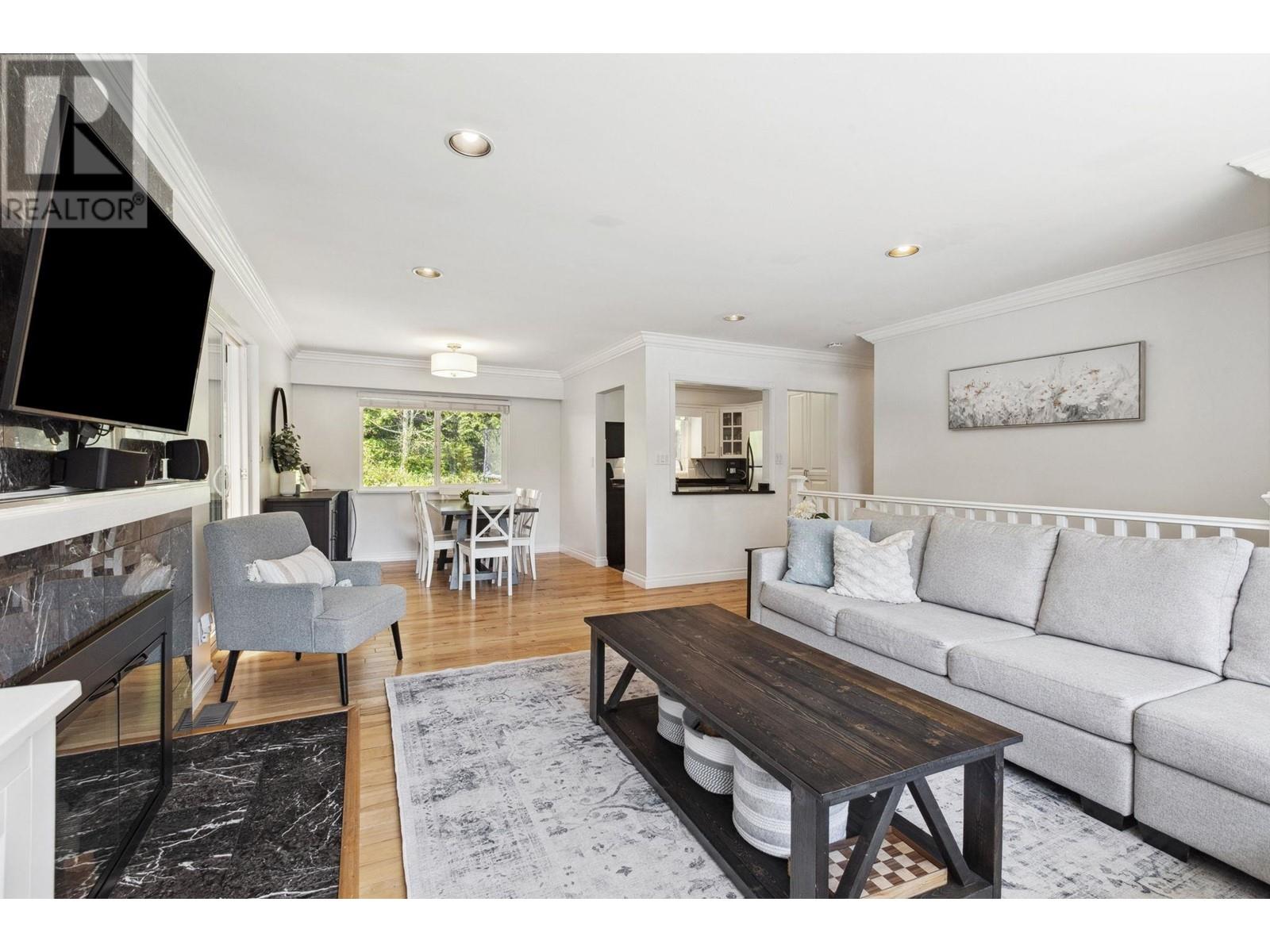 1643 Arborlynn Drive, North Vancouver, British Columbia  V7J 2V7 - Photo 6 - R3012292