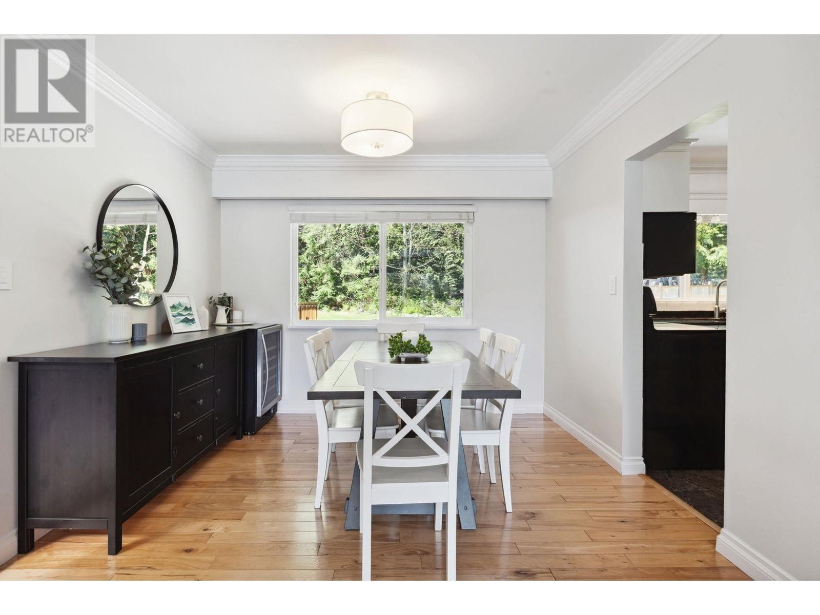 1643 Arborlynn Drive, North Vancouver, British Columbia  V7J 2V7 - Photo 9 - R3012292
