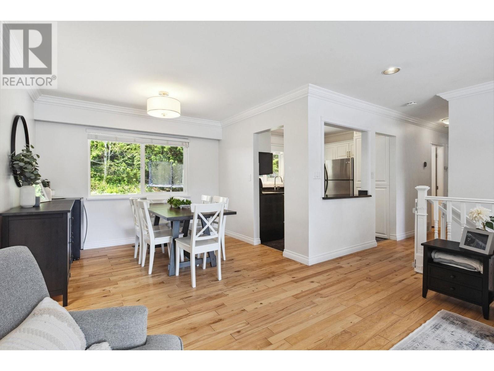 1643 Arborlynn Drive, North Vancouver, British Columbia  V7J 2V7 - Photo 7 - R3012292