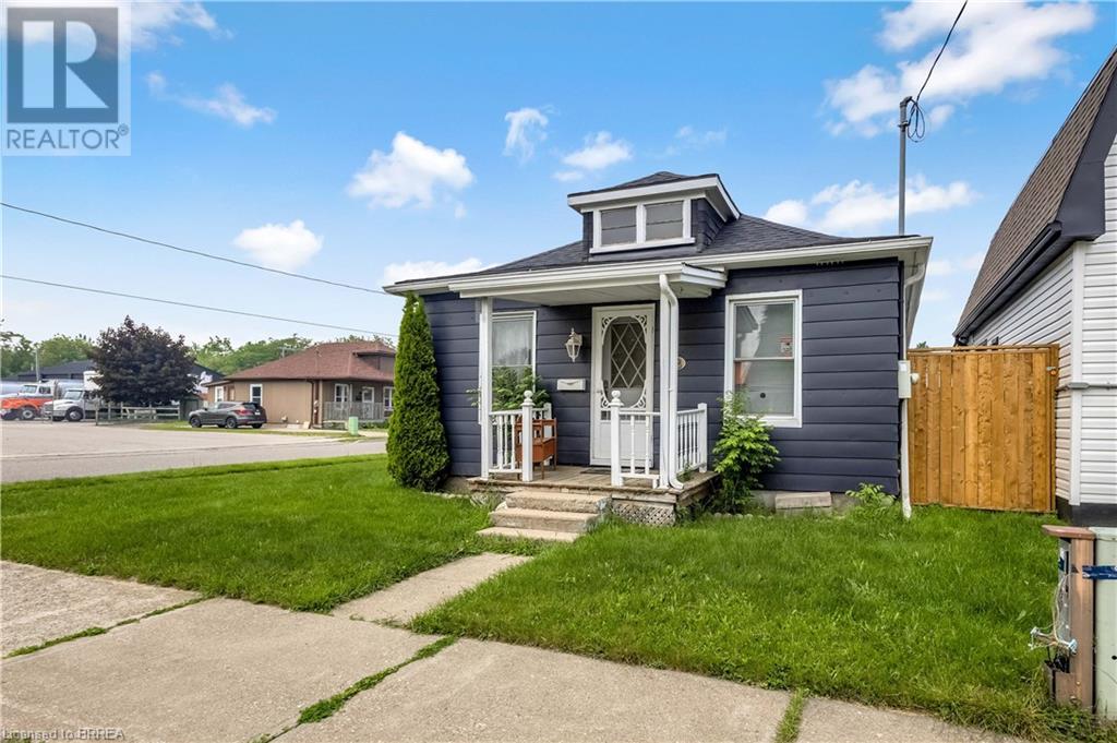28 CURTIS Street, brantford, Ontario