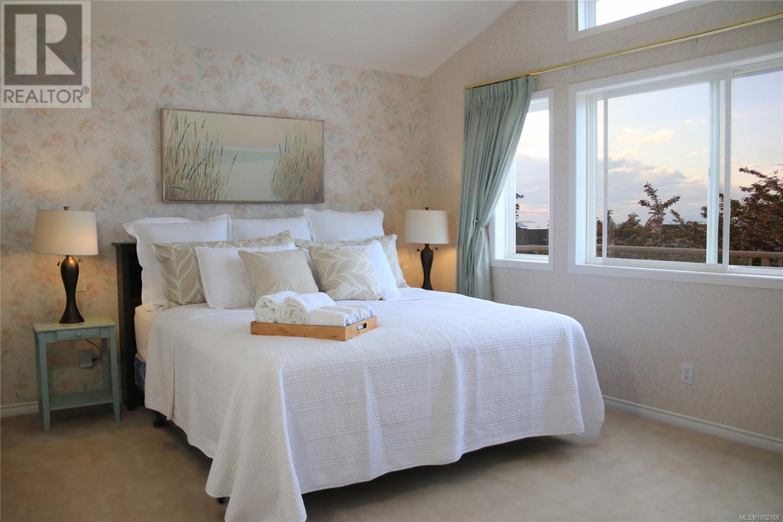 Property at 6568 Pelican Way image 3