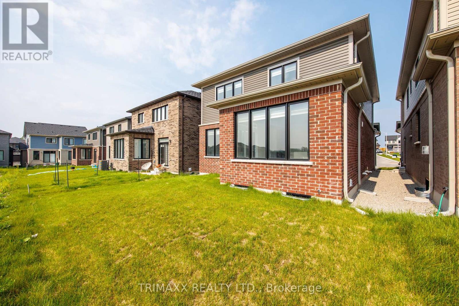 22 Kingsbury Trail, Barrie, Ontario  L9J 0W9 - Photo 40 - S12199708