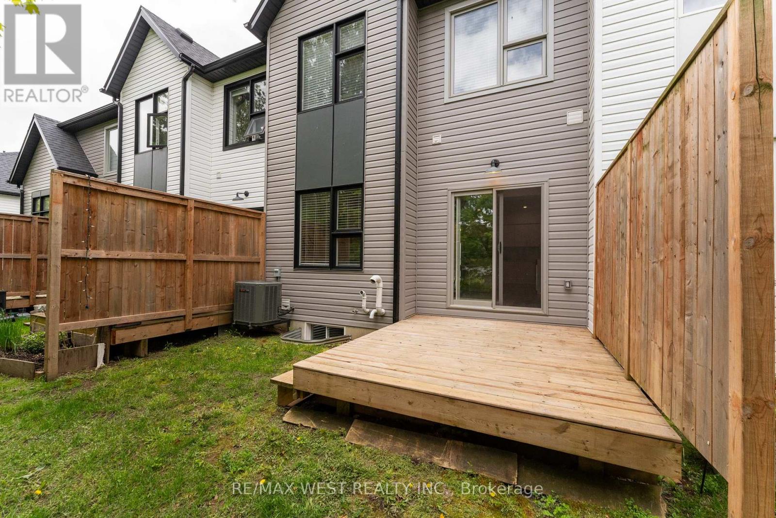 22 - 110 Fergus Avenue, Kitchener, Ontario  N2A 0K9 - Photo 32 - X12205502