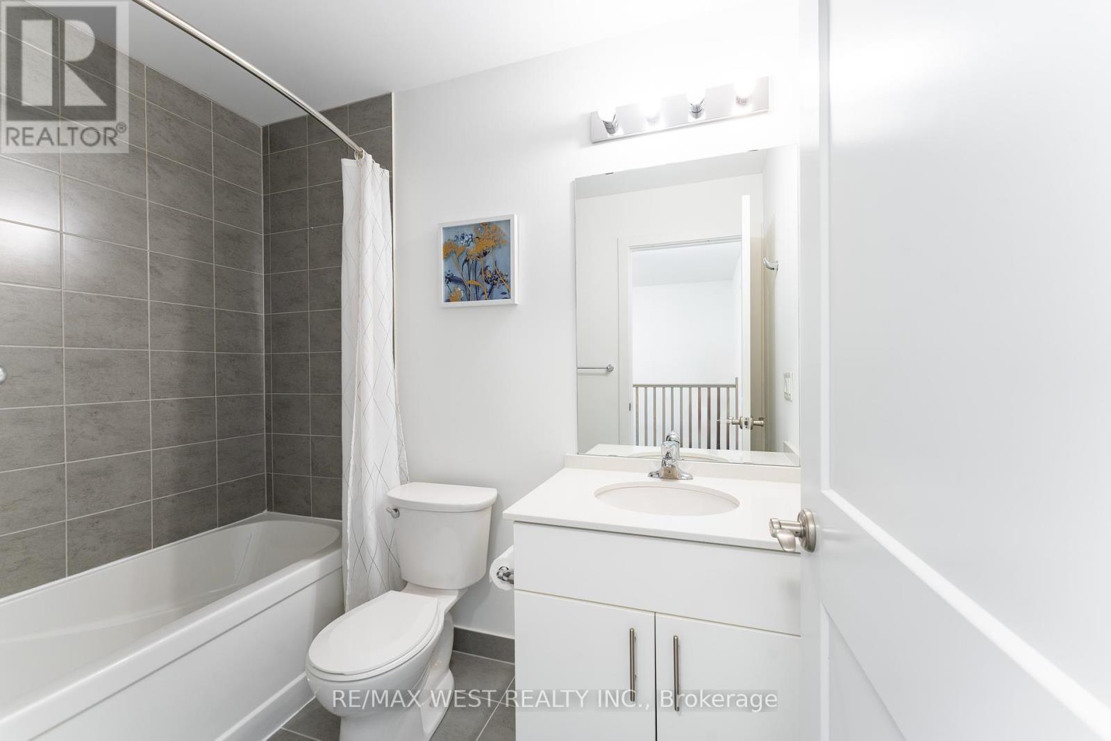 22 - 110 Fergus Avenue, Kitchener, Ontario  N2A 0K9 - Photo 21 - X12205502