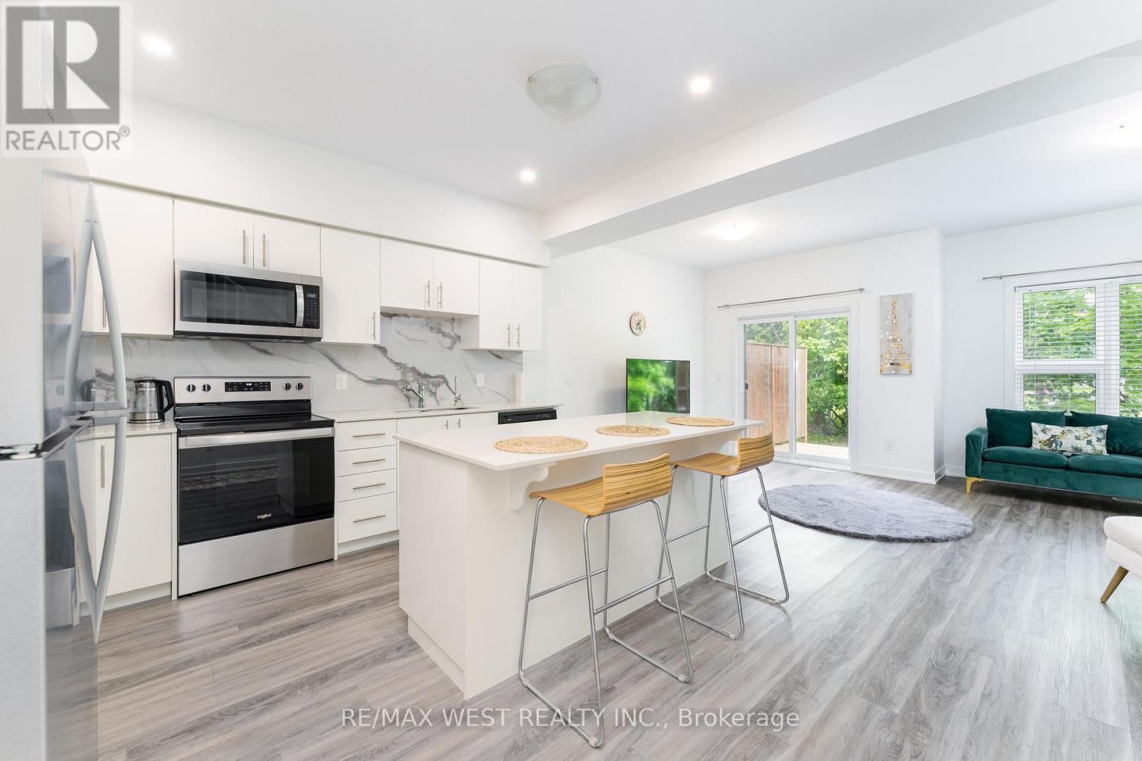 22 - 110 Fergus Avenue, Kitchener, Ontario  N2A 0K9 - Photo 8 - X12205502
