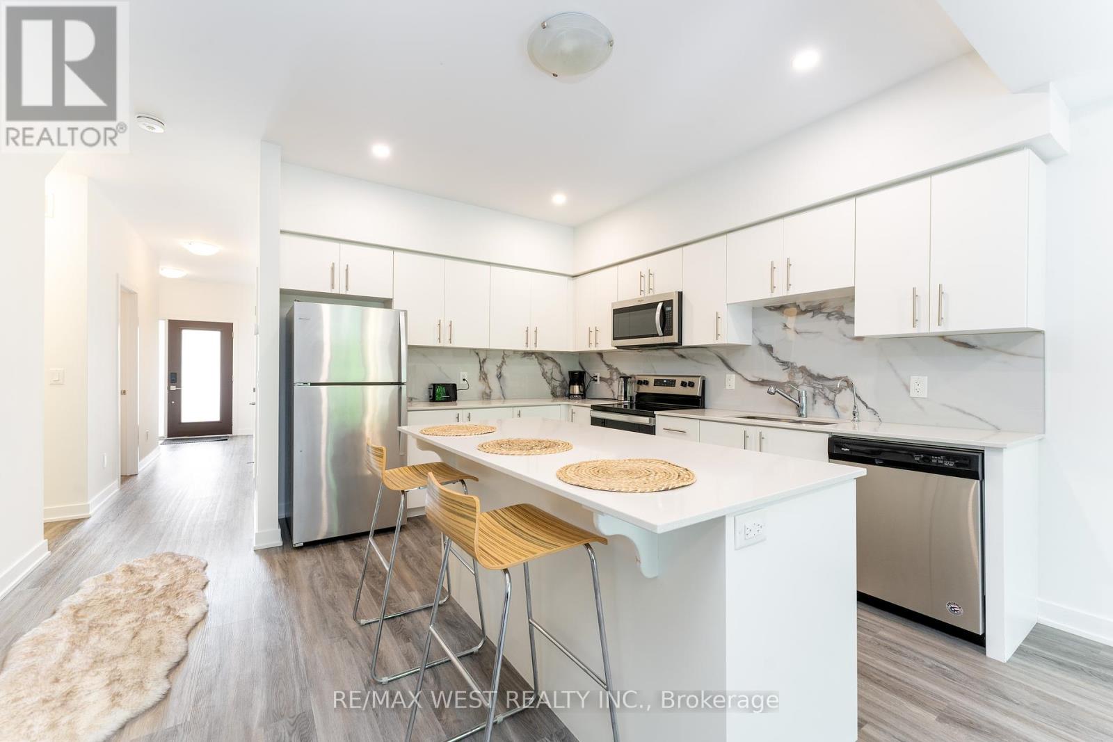 22 - 110 Fergus Avenue, Kitchener, Ontario  N2A 0K9 - Photo 9 - X12205502