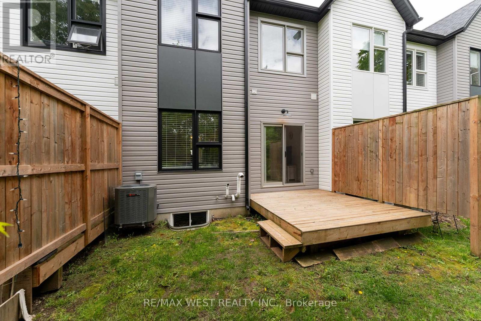 22 - 110 Fergus Avenue, Kitchener, Ontario  N2A 0K9 - Photo 31 - X12205502
