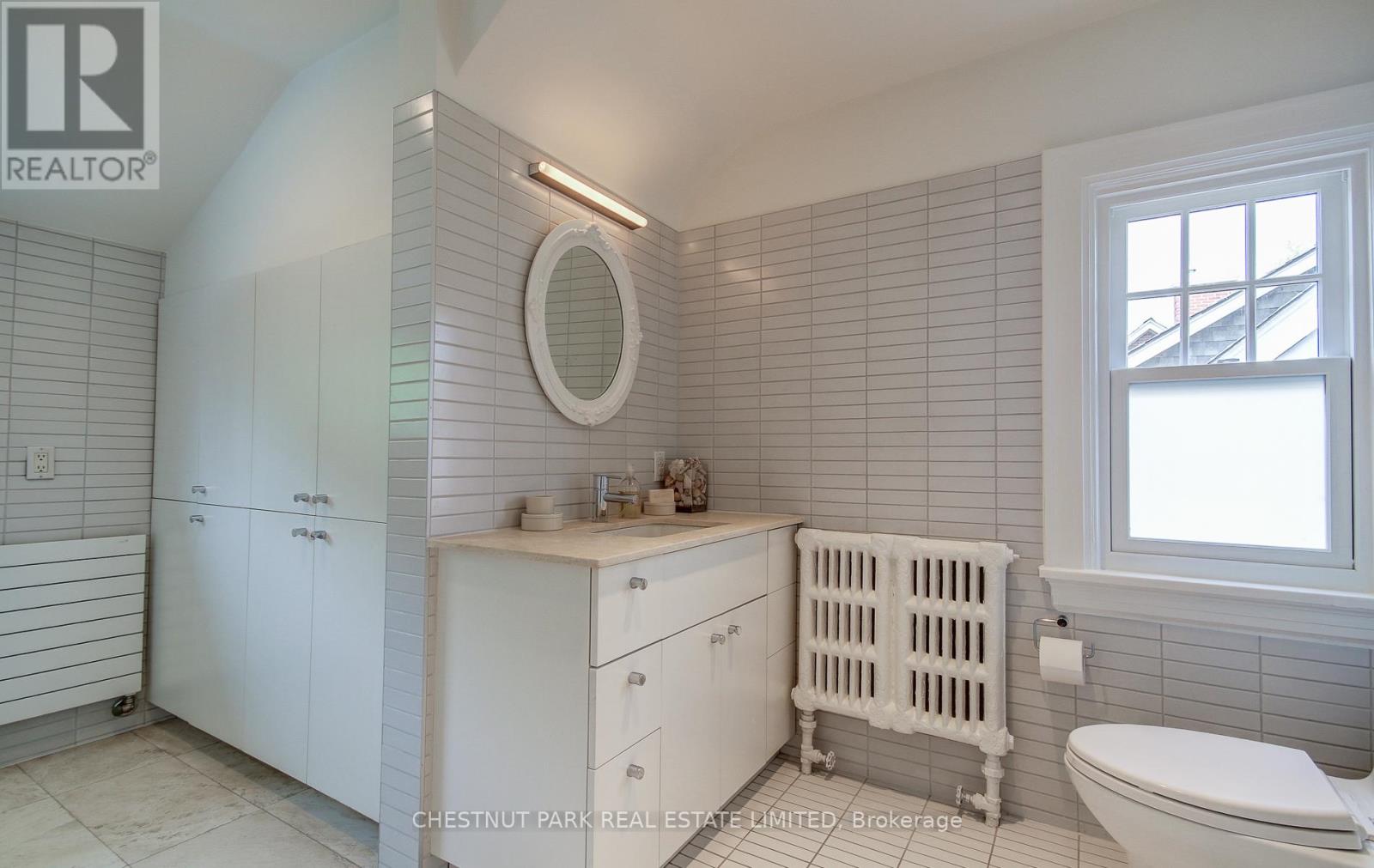 40 Warren Road, Toronto, Ontario  M4V 2R5 - Photo 28 - C12207270