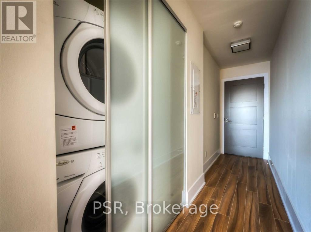 3014 - 300 Front Street W, Toronto, Ontario  M5V 0E9 - Photo 15 - C12207344