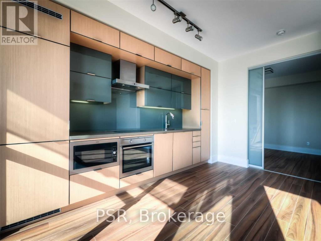 3014 - 300 Front Street W, Toronto, Ontario  M5V 0E9 - Photo 8 - C12207344