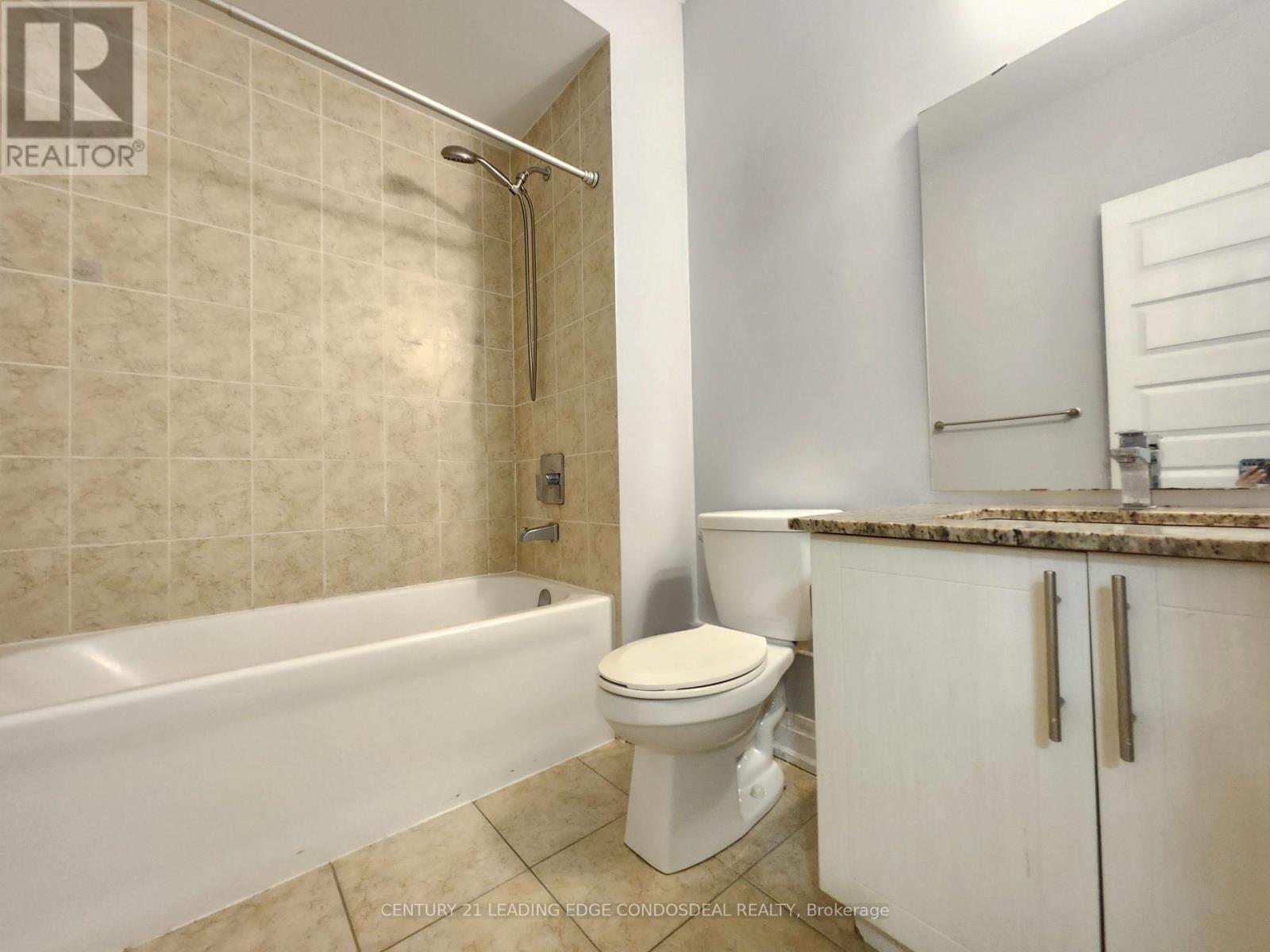 47 - 19 Eldora Avenue, Toronto (Newtonbrook West), Ontario  M2M 0B5 - Photo 11 - C12207384