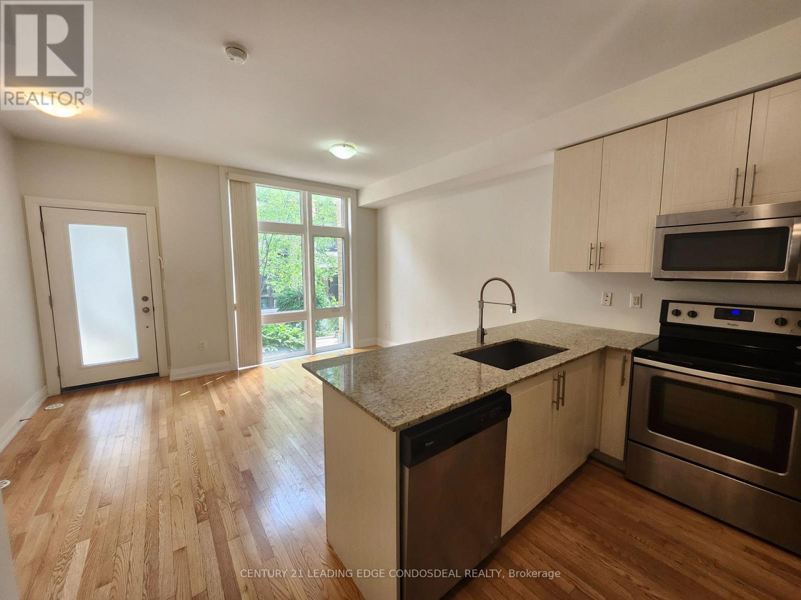 47 - 19 Eldora Avenue, Toronto (Newtonbrook West), Ontario  M2M 0B5 - Photo 5 - C12207384