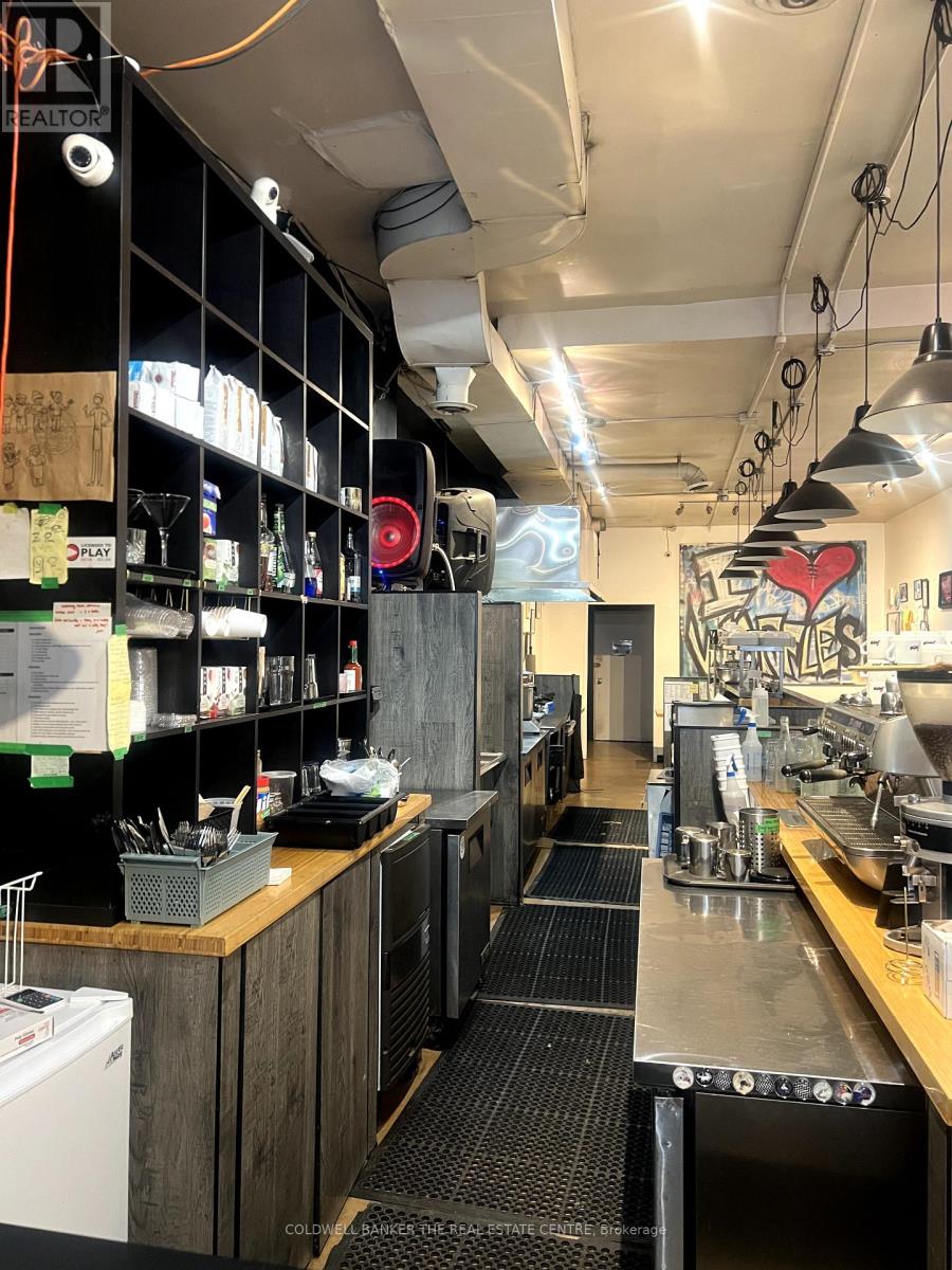 810 College Street, Toronto, Ontario  M6E 1A5 - Photo 12 - C12207472