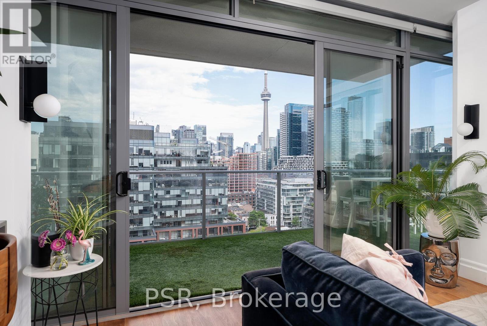 1502 - 95 Bathurst Street, Toronto, Ontario  M5V 0H7 - Photo 10 - C12207479