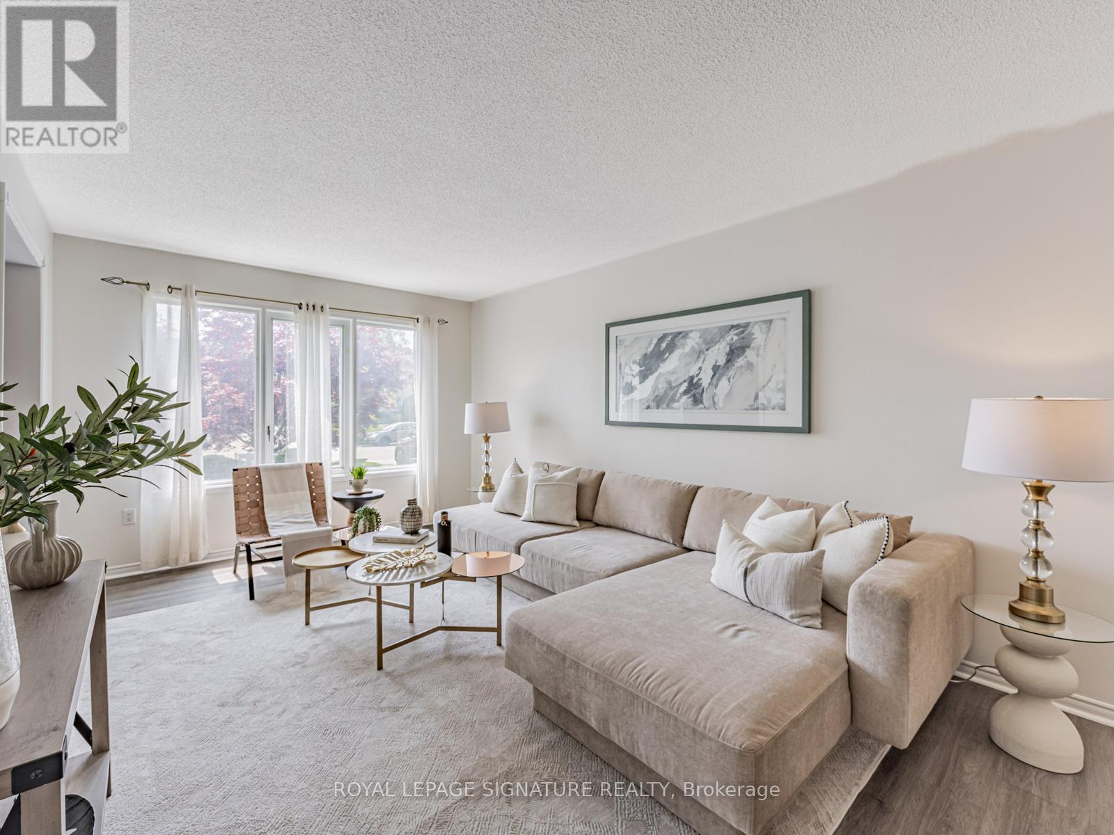 288 Howell Crescent, Pickering, Ontario  L1V 6B9 - Photo 5 - E12207219
