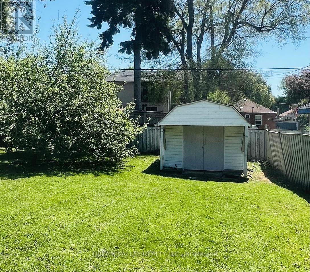 Bsmt - 55 Colonial Avenue, Toronto, Ontario  M1M 2C4 - Photo 16 - E12207283
