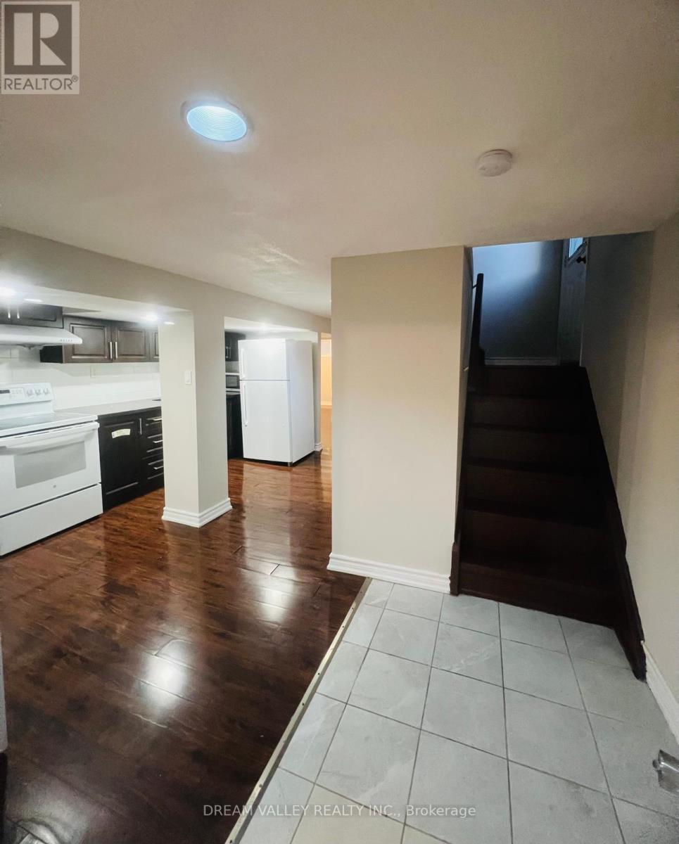 Bsmt - 55 Colonial Avenue, Toronto, Ontario  M1M 2C4 - Photo 5 - E12207283