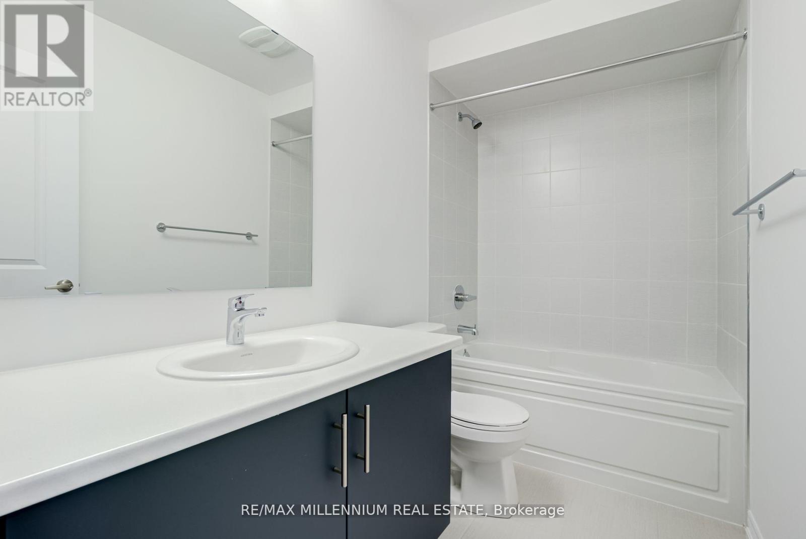 2040 Cameron Lott Crescent E, Oshawa (Kedron), Ontario  L1L 0S1 - Photo 8 - E12207347