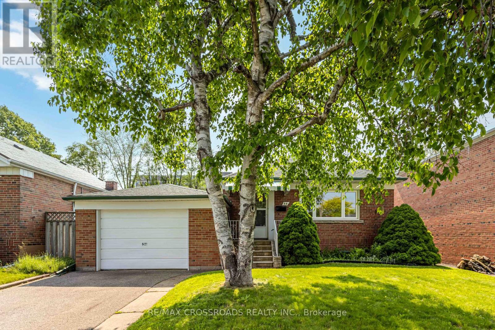 58 Greylawn Crescent, Toronto, Ontario  M1R 2V6 - Photo 1 - E12207402