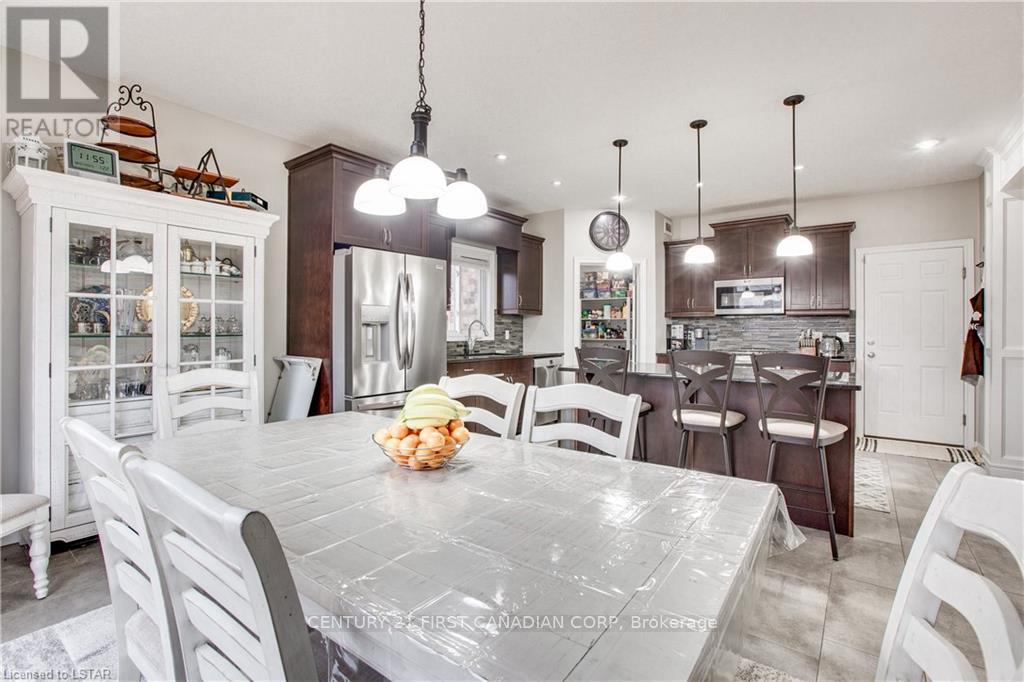 3380 Jinnie's Way, London South, Ontario  N6L 0B8 - Photo 10 - X12207617